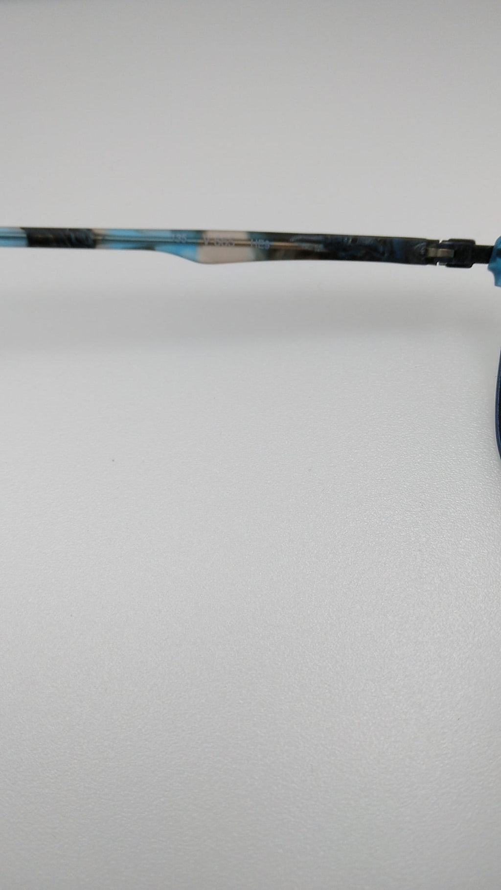 NEVER WORN! Vintage Laura Biagiotti V 665 Sunglasses HE9 With Blue Handles and Frames