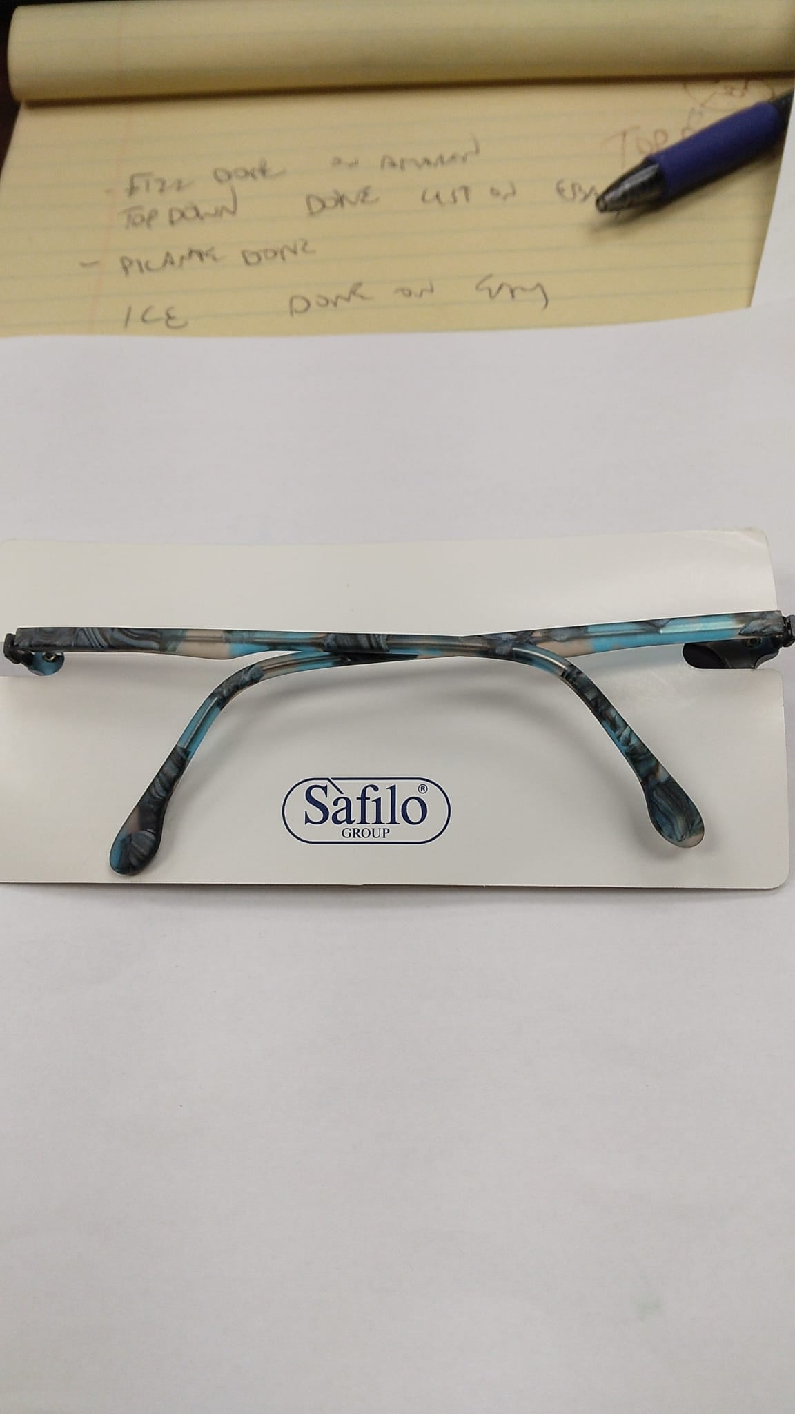 NEVER WORN! Vintage Laura Biagiotti V 665 Sunglasses HE9 With Blue Handles and Frames